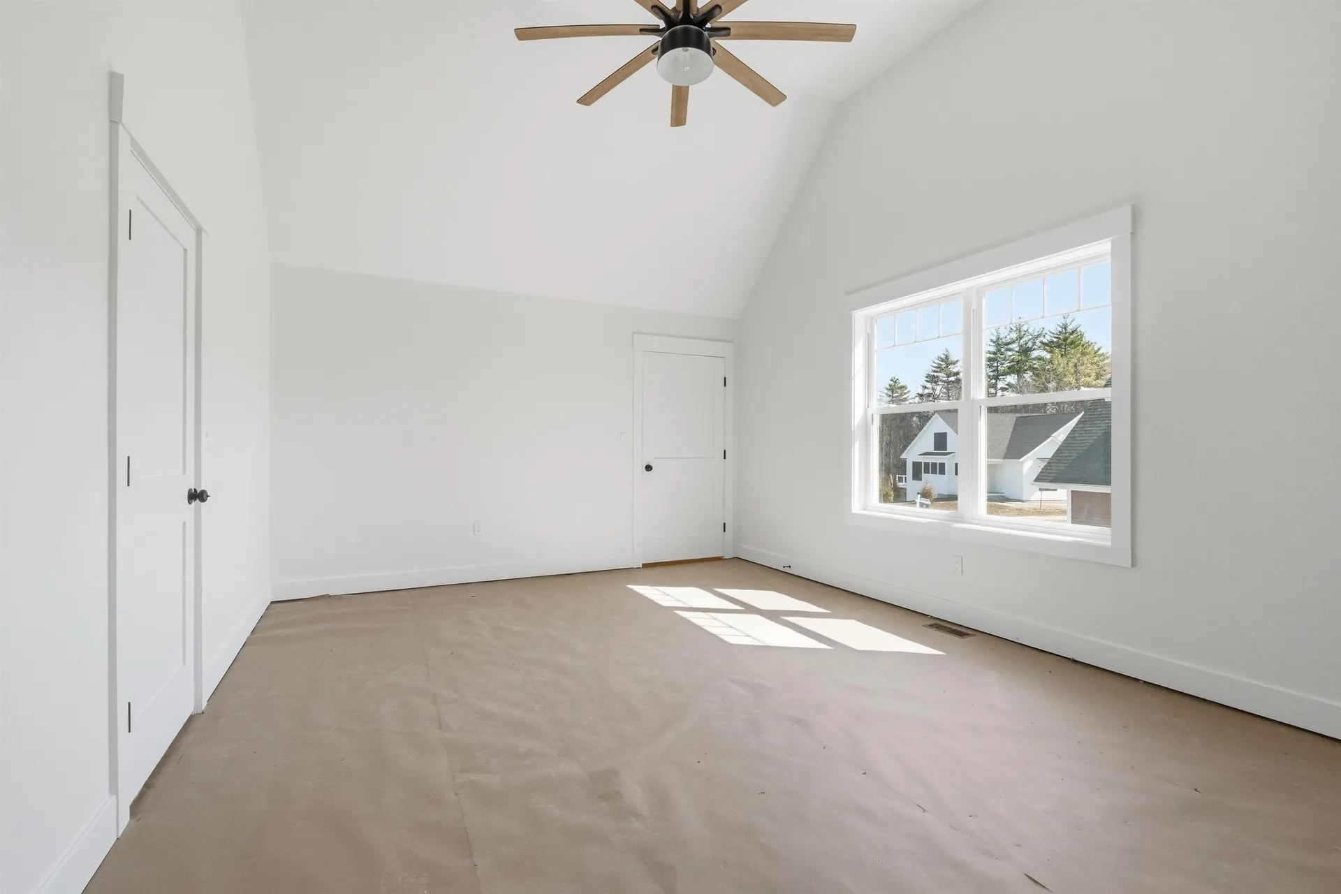 59 Lady Walsingham Way Laconia NH 03246