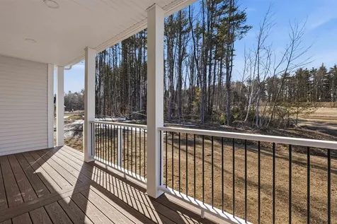 59 Lady Walsingham Way Laconia NH 03246