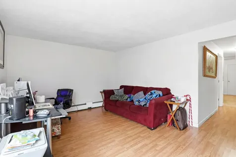 1069 Hayward Street Manchester NH 03103