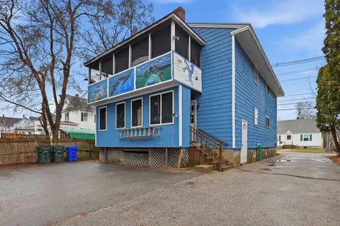1069 Hayward Street Manchester NH 03103