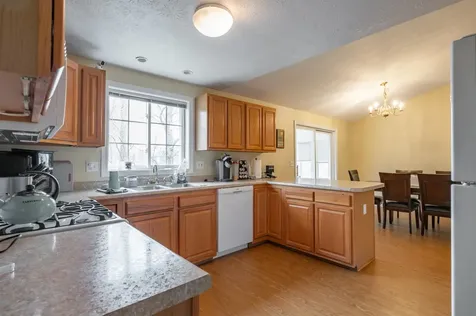 4 Myopia Lane Nashua NH 03063