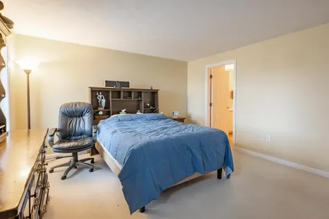 4 Myopia Lane Nashua NH 03063