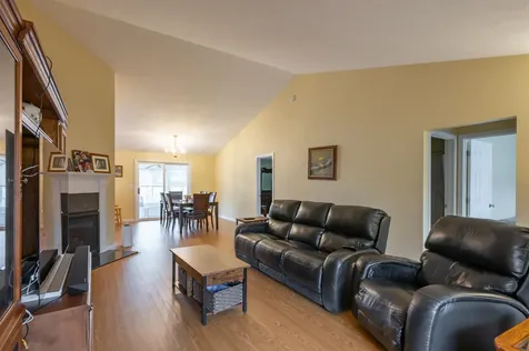 4 Myopia Lane Nashua NH 03063
