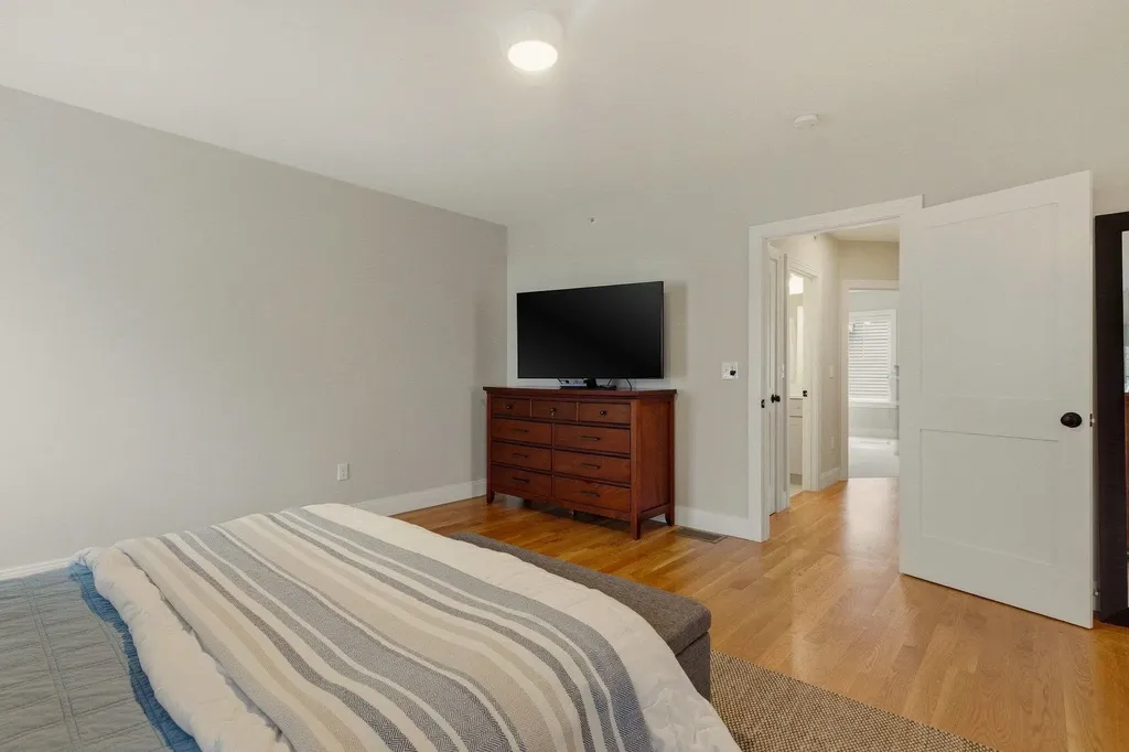 40 Sage Lane Portsmouth NH 03801