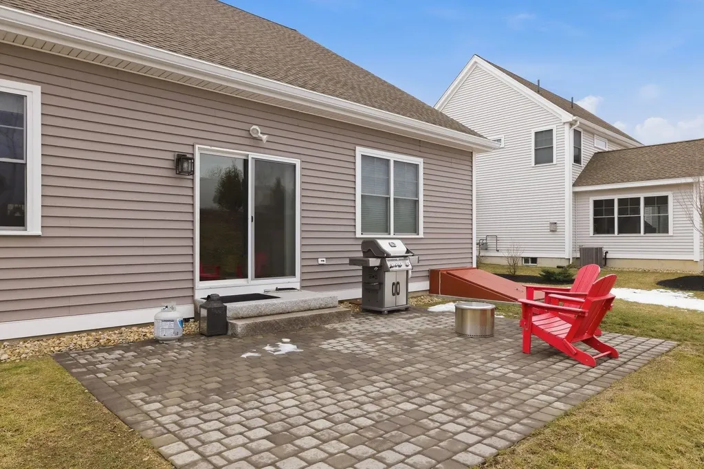 40 Sage Lane Portsmouth NH 03801