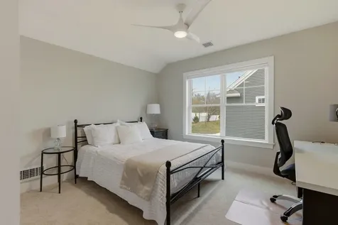 40 Sage Lane Portsmouth NH 03801