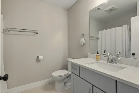 40 Sage Lane Portsmouth NH 03801