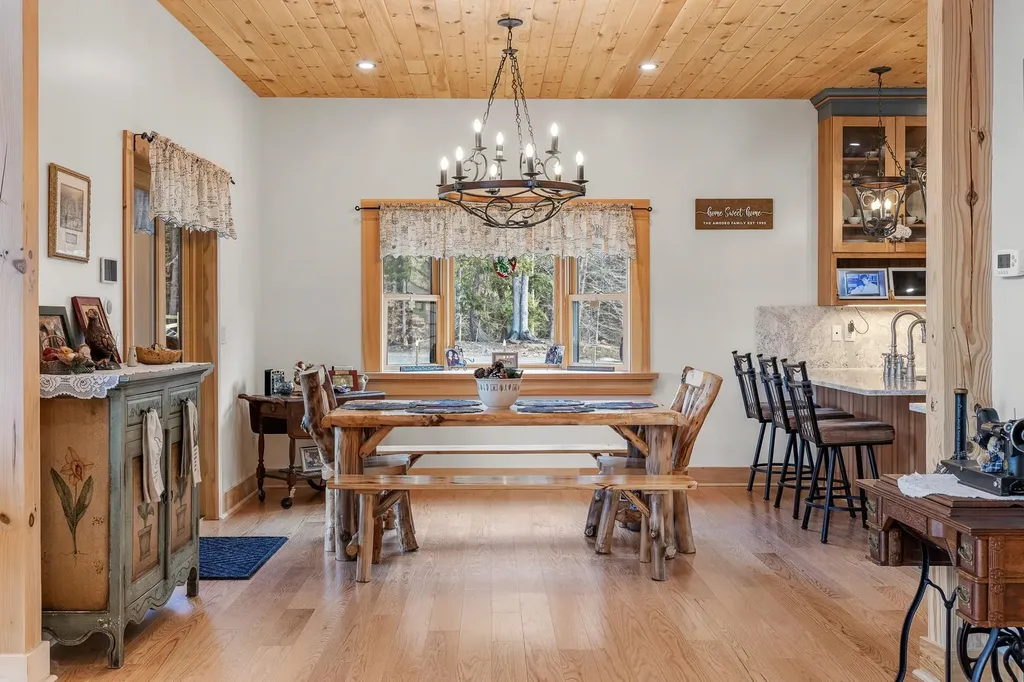 85 Button Hill Road Tunbridge VT 05077
