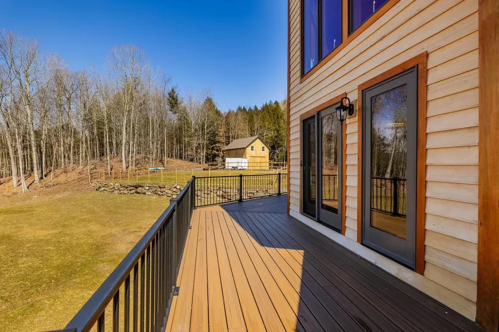 85 Button Hill Road Tunbridge VT 05077