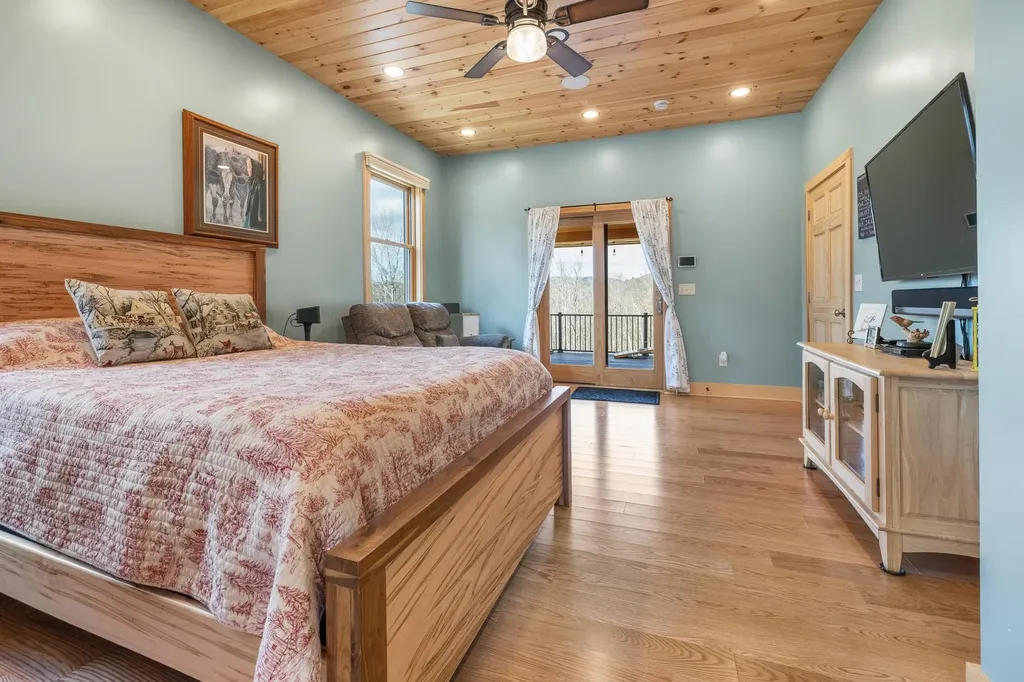 85 Button Hill Road Tunbridge VT 05077