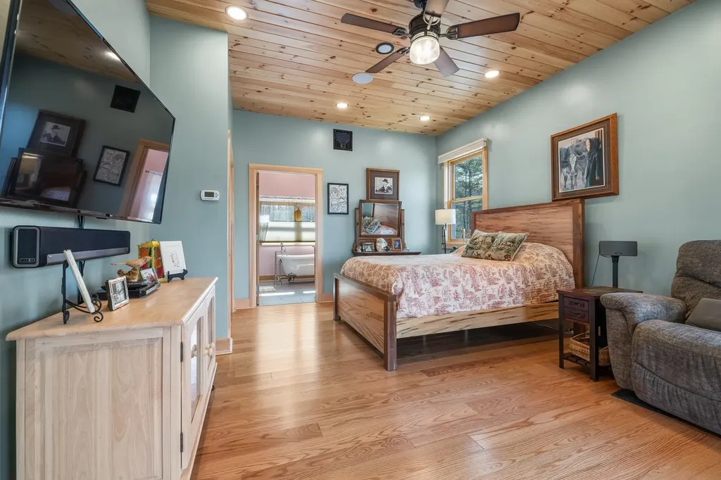 85 Button Hill Road Tunbridge VT 05077