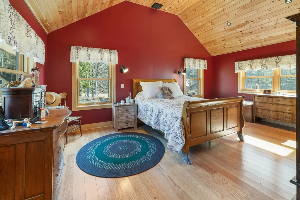 85 Button Hill Road Tunbridge VT 05077