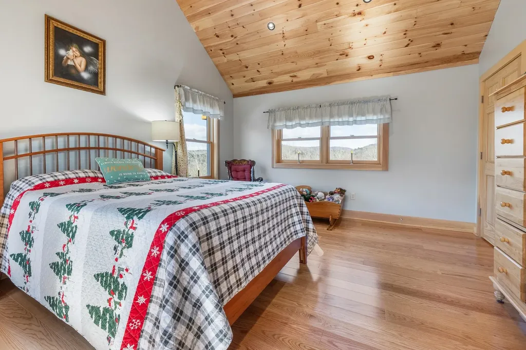 85 Button Hill Road Tunbridge VT 05077
