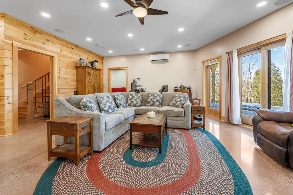 85 Button Hill Road Tunbridge VT 05077