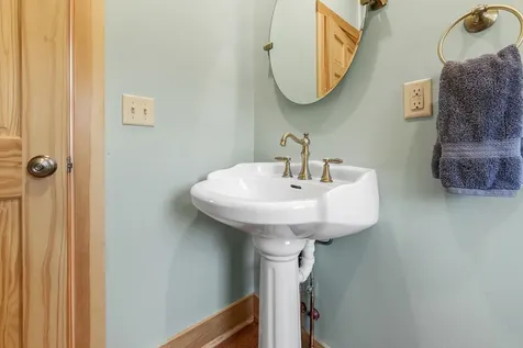 85 Button Hill Road Tunbridge VT 05077