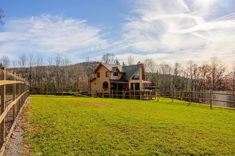 85 Button Hill Road Tunbridge VT 05077