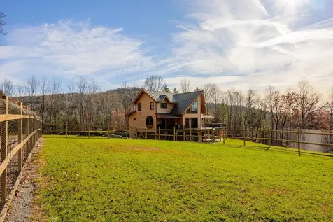 85 Button Hill Road Tunbridge VT 05077