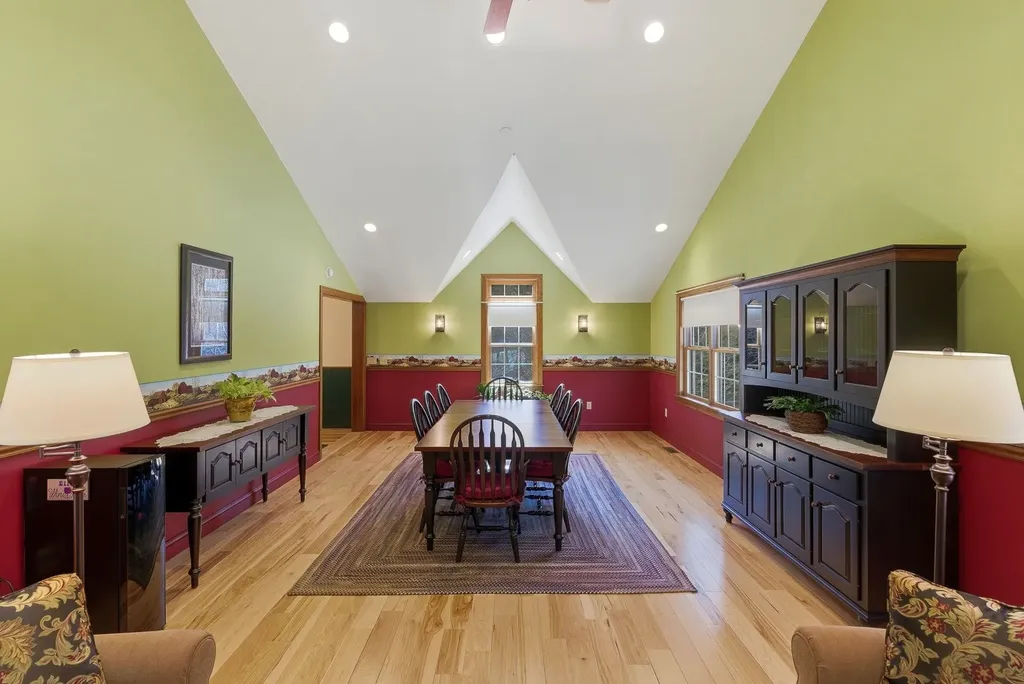 166 Amherst Street Amherst NH 03031