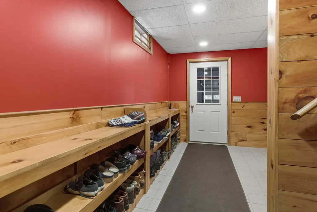 166 Amherst Street Amherst NH 03031