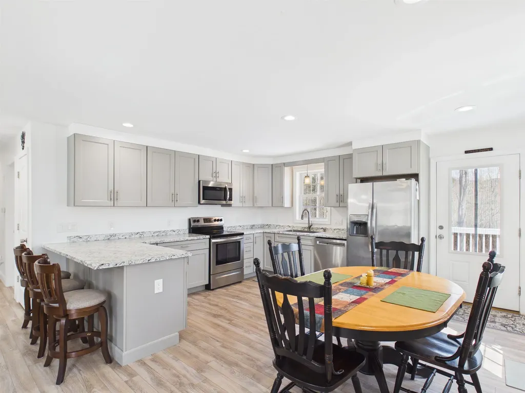176 Old Chesterfield Road Hinsdale NH 03451