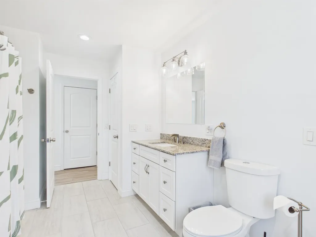 176 Old Chesterfield Road Hinsdale NH 03451