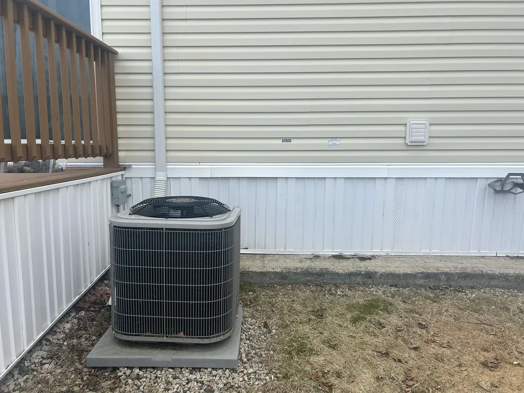 13 Seaglass Lane Kittery ME 03904