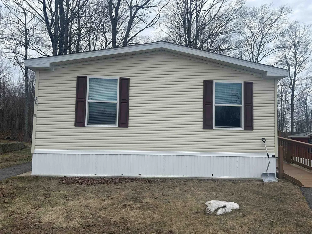 13 Seaglass Lane Kittery ME 03904