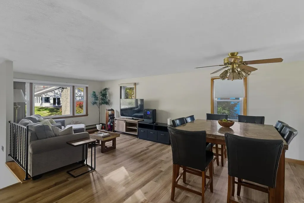 4 Vernon Avenue Rochester NH 03867