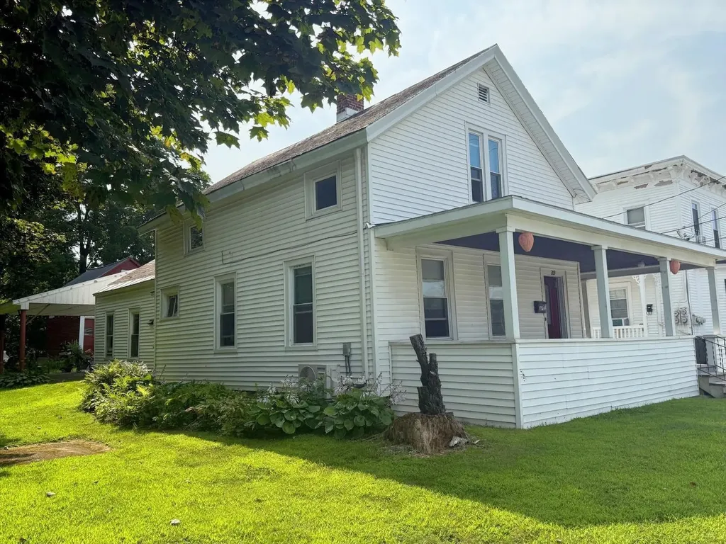 209 Grove Street Bennington VT 05201