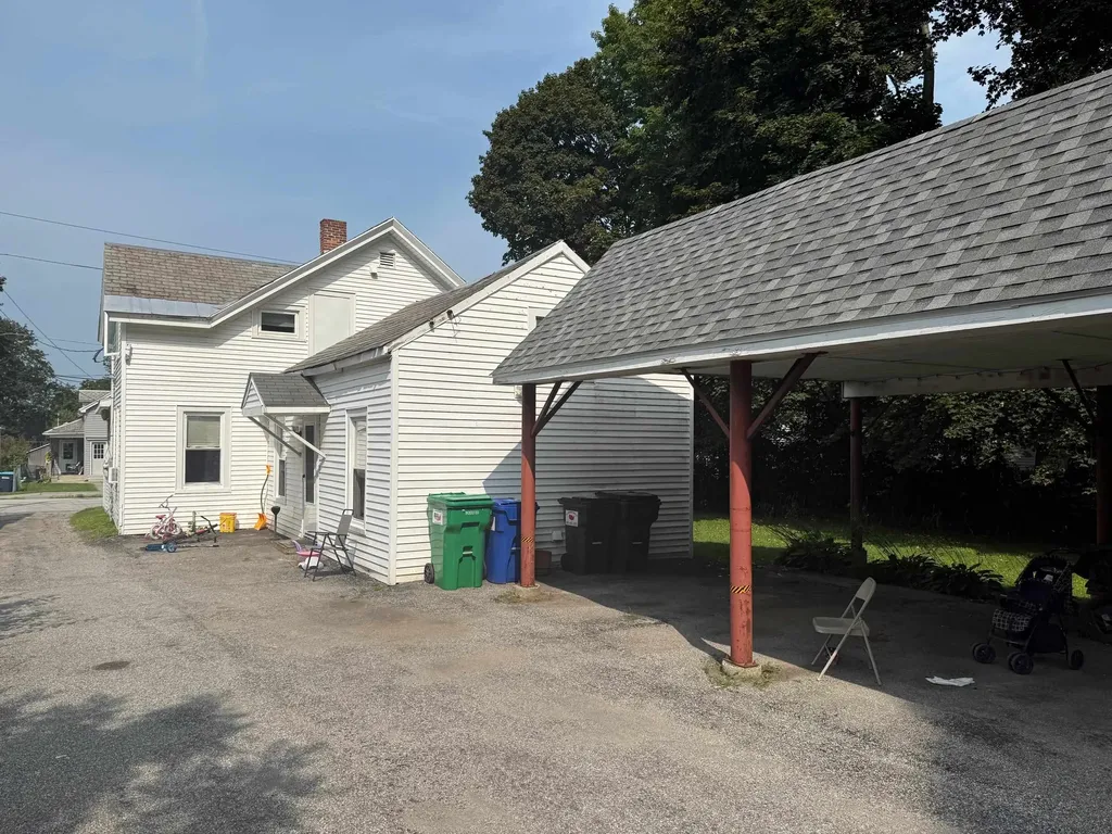 209 Grove Street Bennington VT 05201