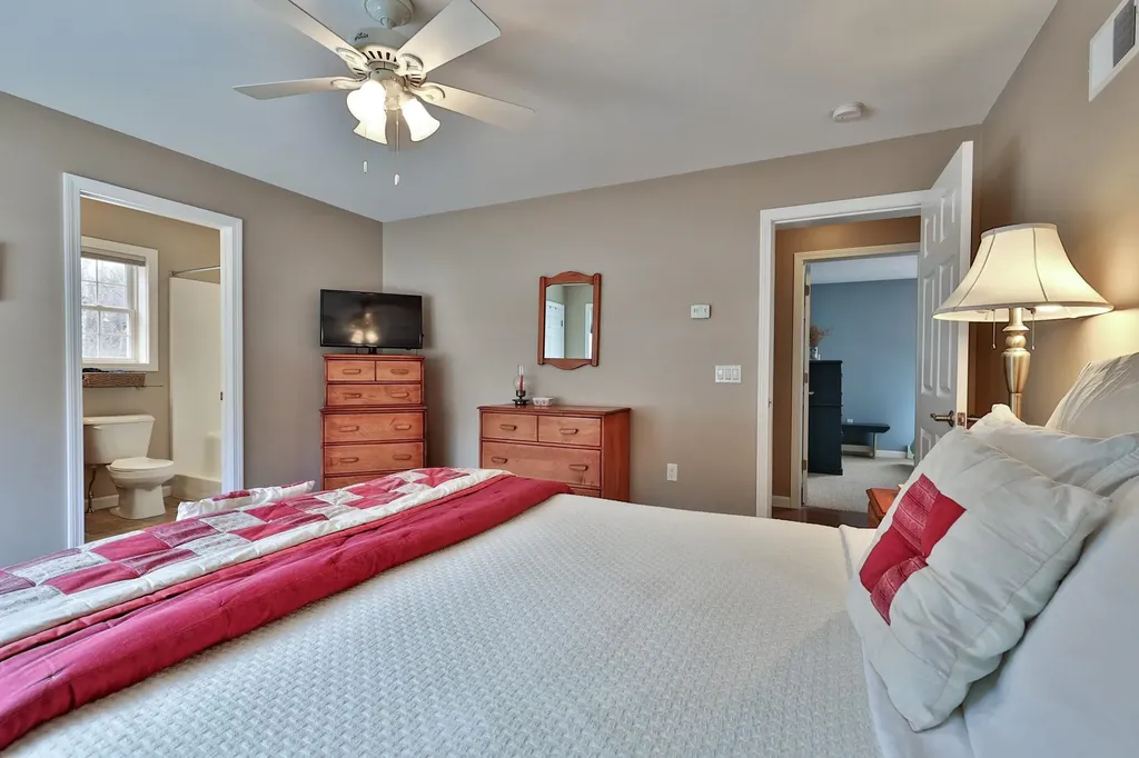 175 Overbrook Drive Mendon VT 05701