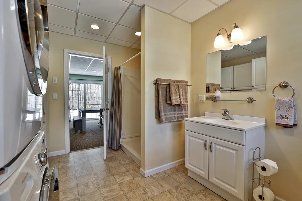 175 Overbrook Drive Mendon VT 05701
