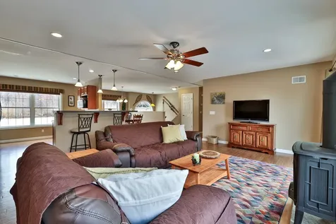 175 Overbrook Drive Mendon VT 05701