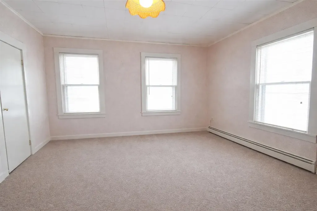 138 Maple Street Rutland City VT 05701