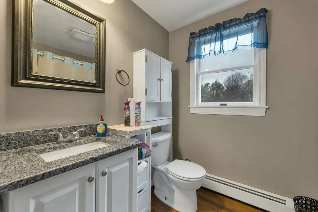 104 Ridgewood Drive Gilmanton NH 03237