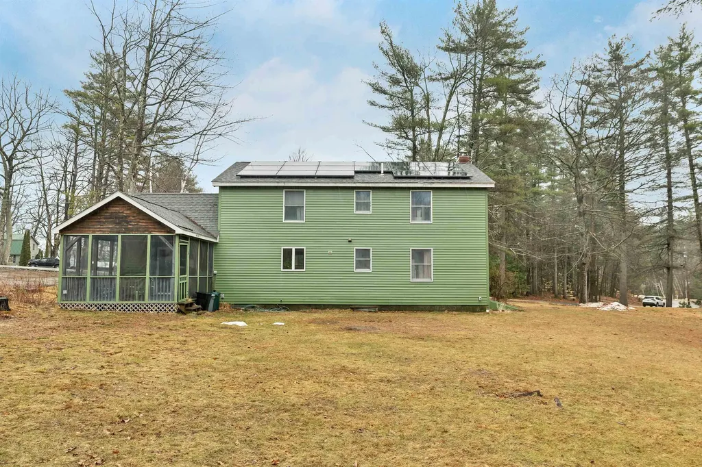 104 Ridgewood Drive Gilmanton NH 03237