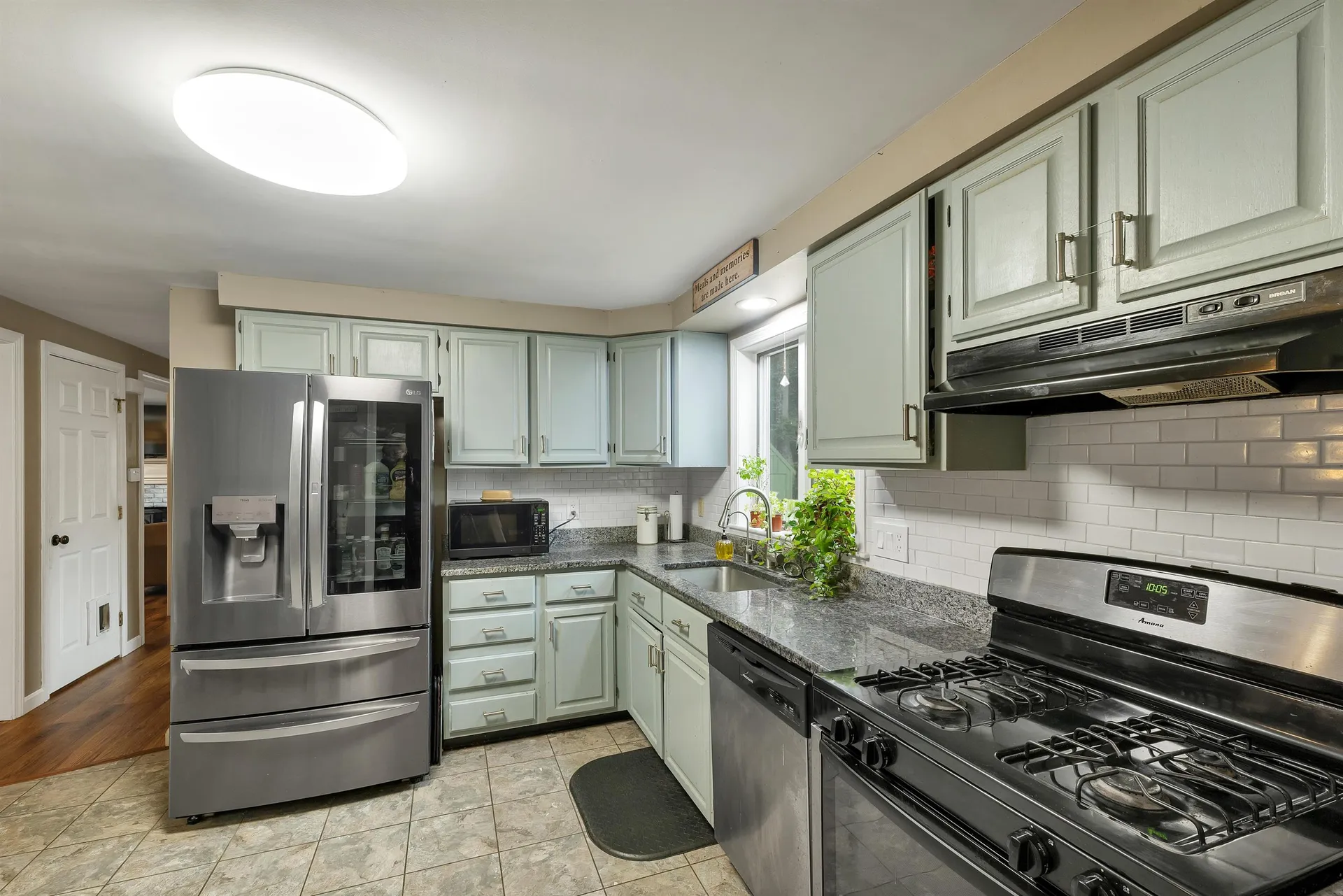 104 Ridgewood Drive Gilmanton NH 03237