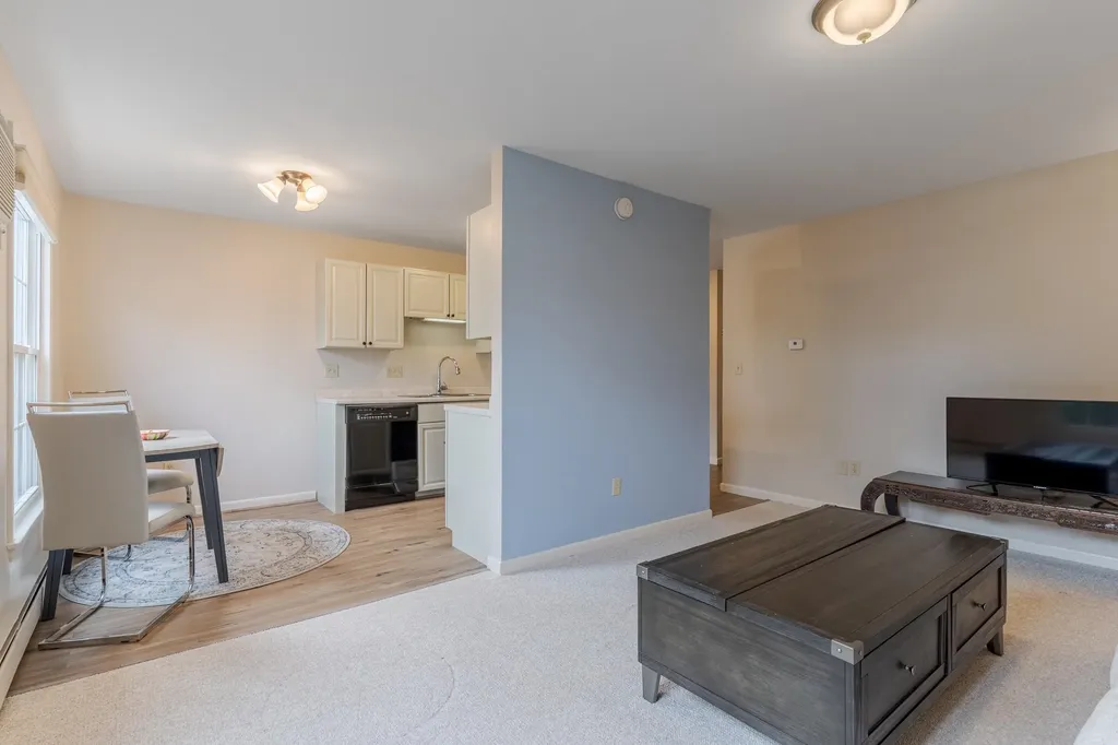 91 Winnacunnet Road Hampton NH 03842