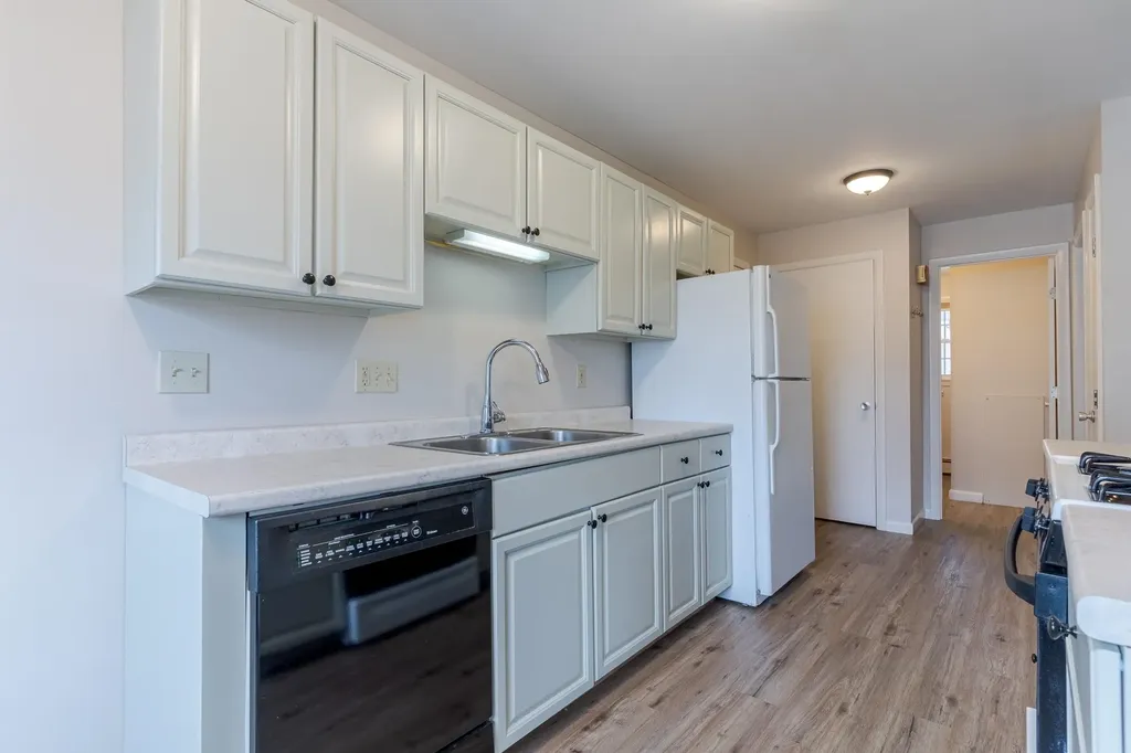 91 Winnacunnet Road Hampton NH 03842