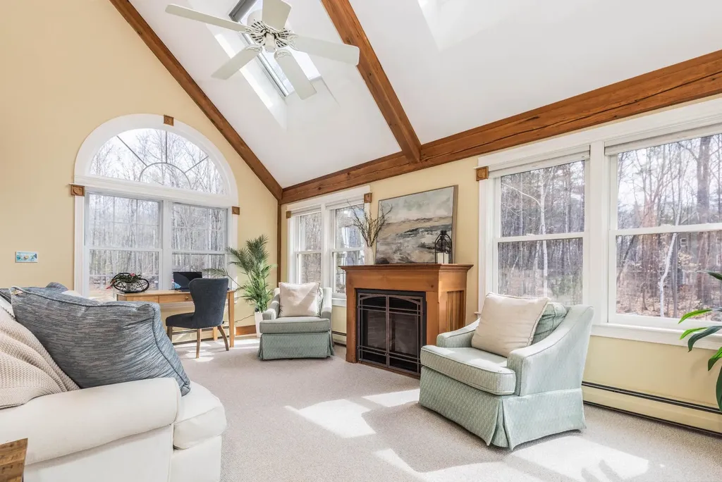 21 Shearwater Street Durham NH 03824