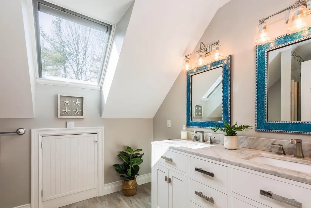 21 Shearwater Street Durham NH 03824