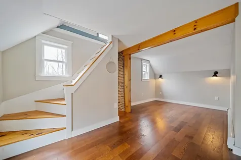 79 Haverhill Road Chester NH 03036