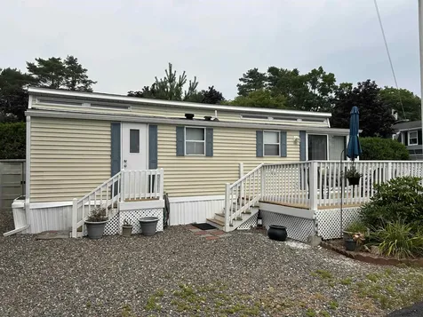308 State Route 286 Seabrook NH 03874