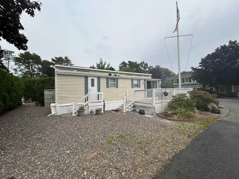308 State Route 286 Seabrook NH 03874