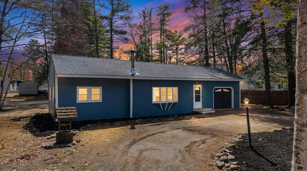 74 Riverside Drive Fremont NH 03044
