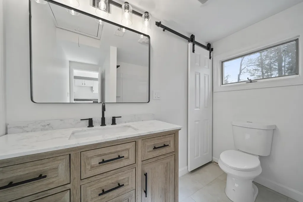 74 Riverside Drive Fremont NH 03044