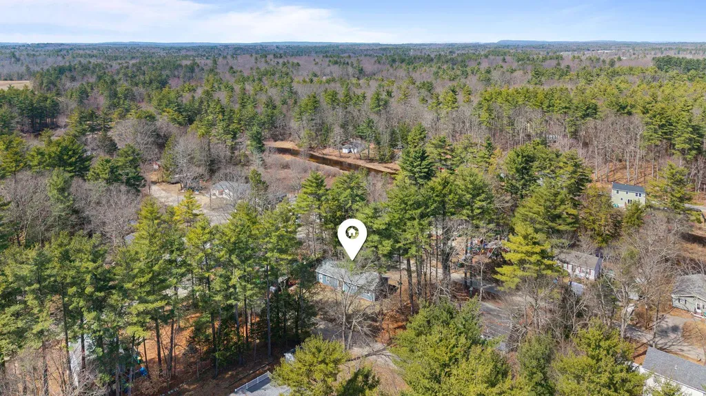 74 Riverside Drive Fremont NH 03044