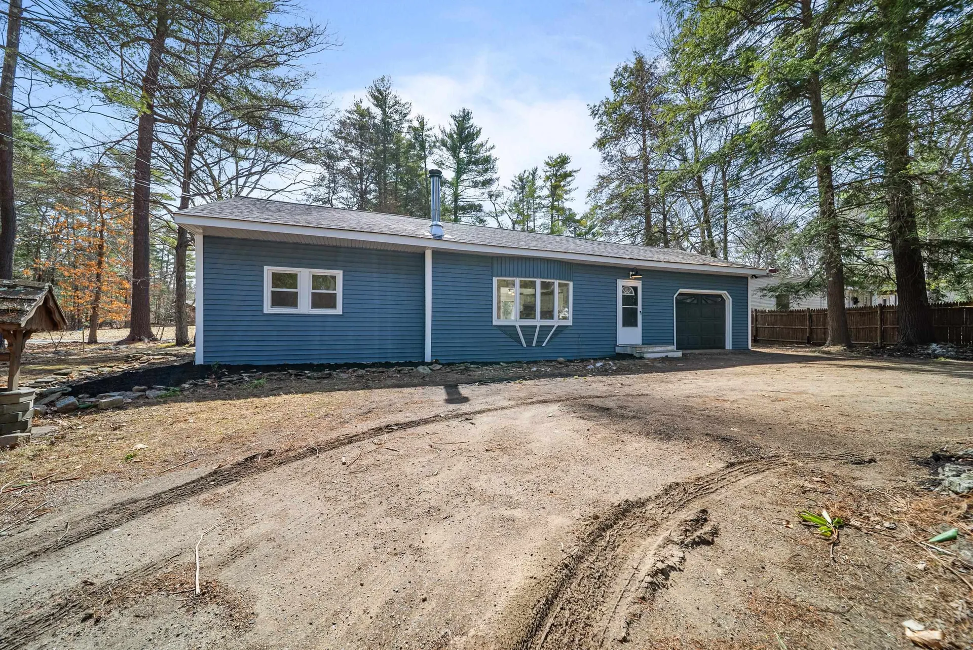 74 Riverside Drive Fremont NH 03044