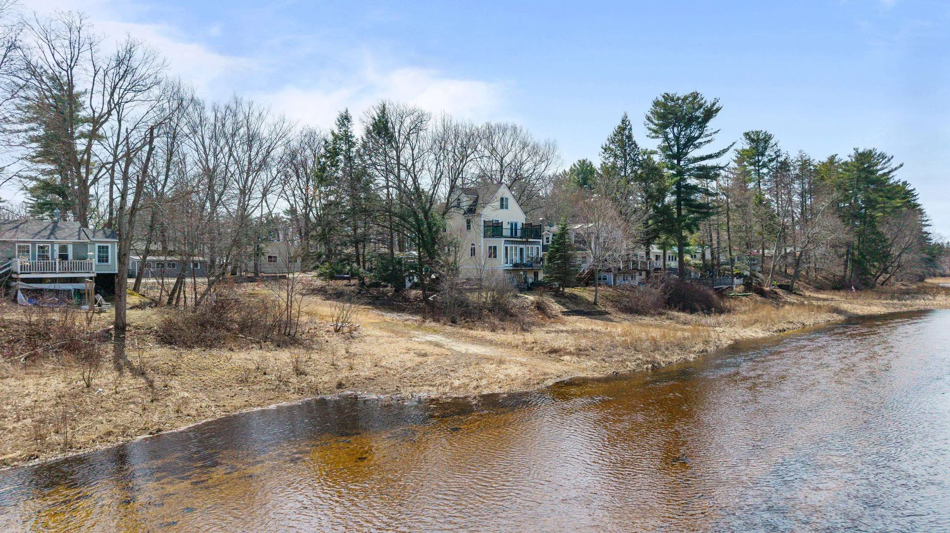 74 Riverside Drive Fremont NH 03044
