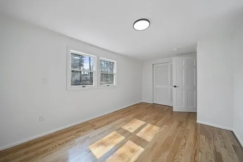 74 Riverside Drive Fremont NH 03044